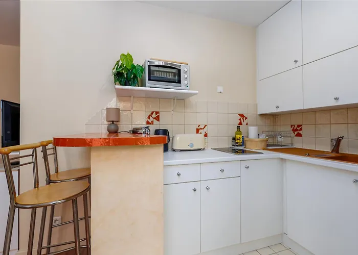 Le Garavan, Superbe Vue Et Vieux マントン