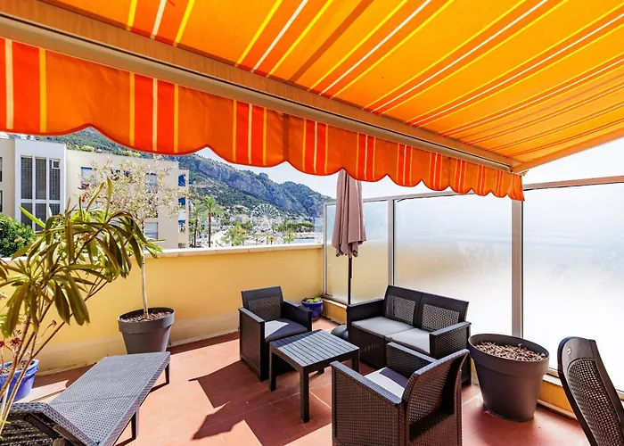 Le Garavan, Superbe Vue Et Vieux Menton